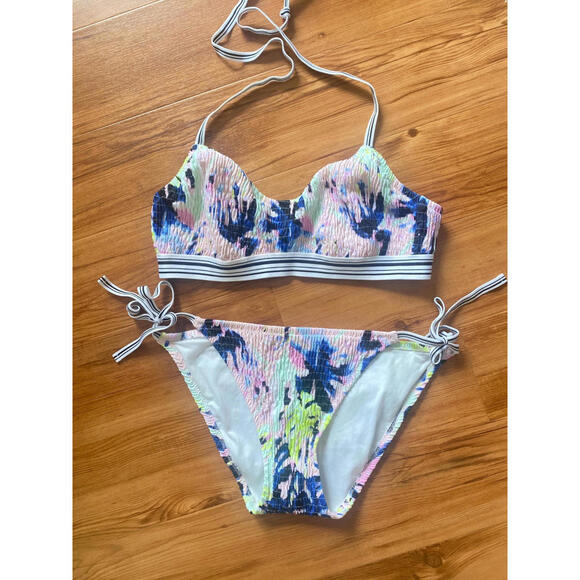 Victoria's Secret Rainbow Ruffled Halter Bandeau Bikini Large L Swimsuit Swim - Picture 1 of 9